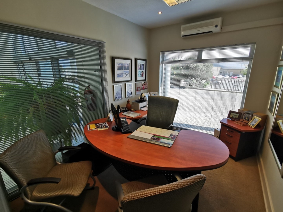 Commercial Property for Sale in Wilkoppies North West